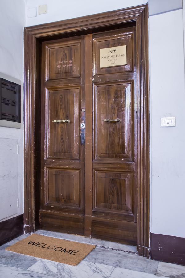 Nazionale Palace Suites Róma Kültér fotó