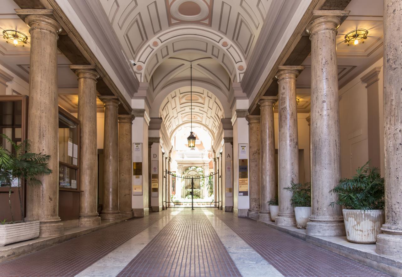 Nazionale Palace Suites Róma Kültér fotó