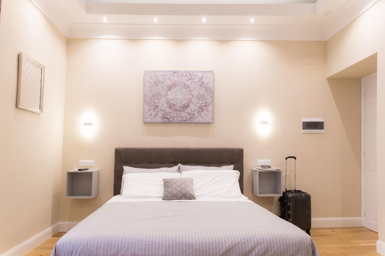 Nazionale Palace Suites Róma Kültér fotó