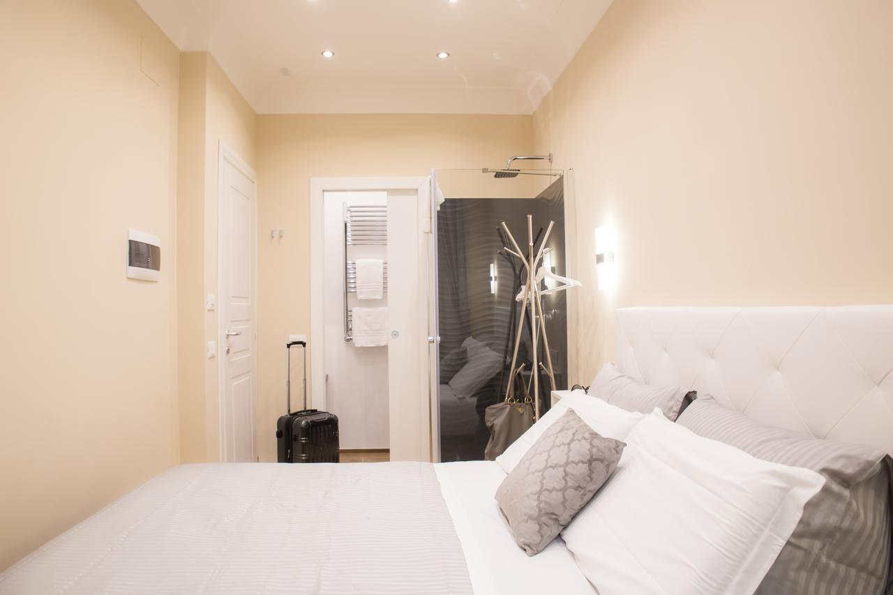 Nazionale Palace Suites Róma Kültér fotó