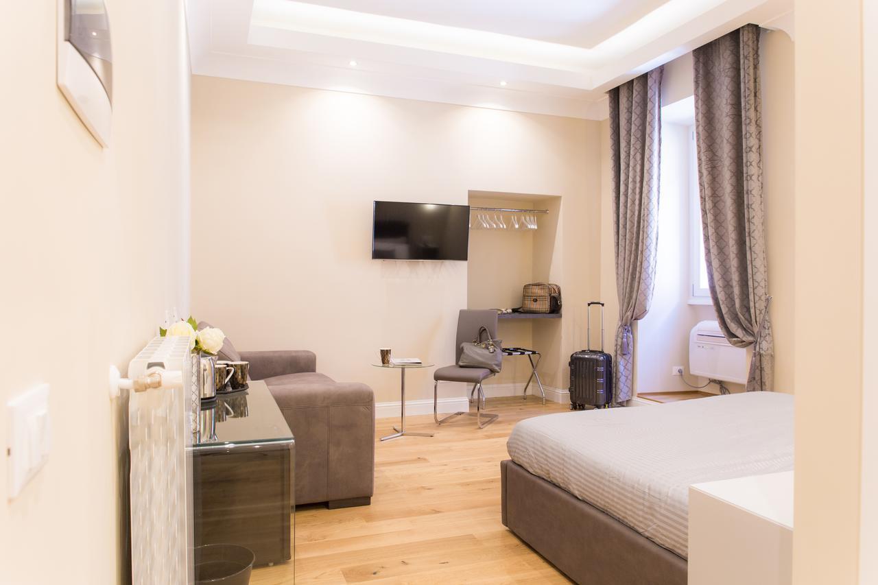 Nazionale Palace Suites Róma Kültér fotó